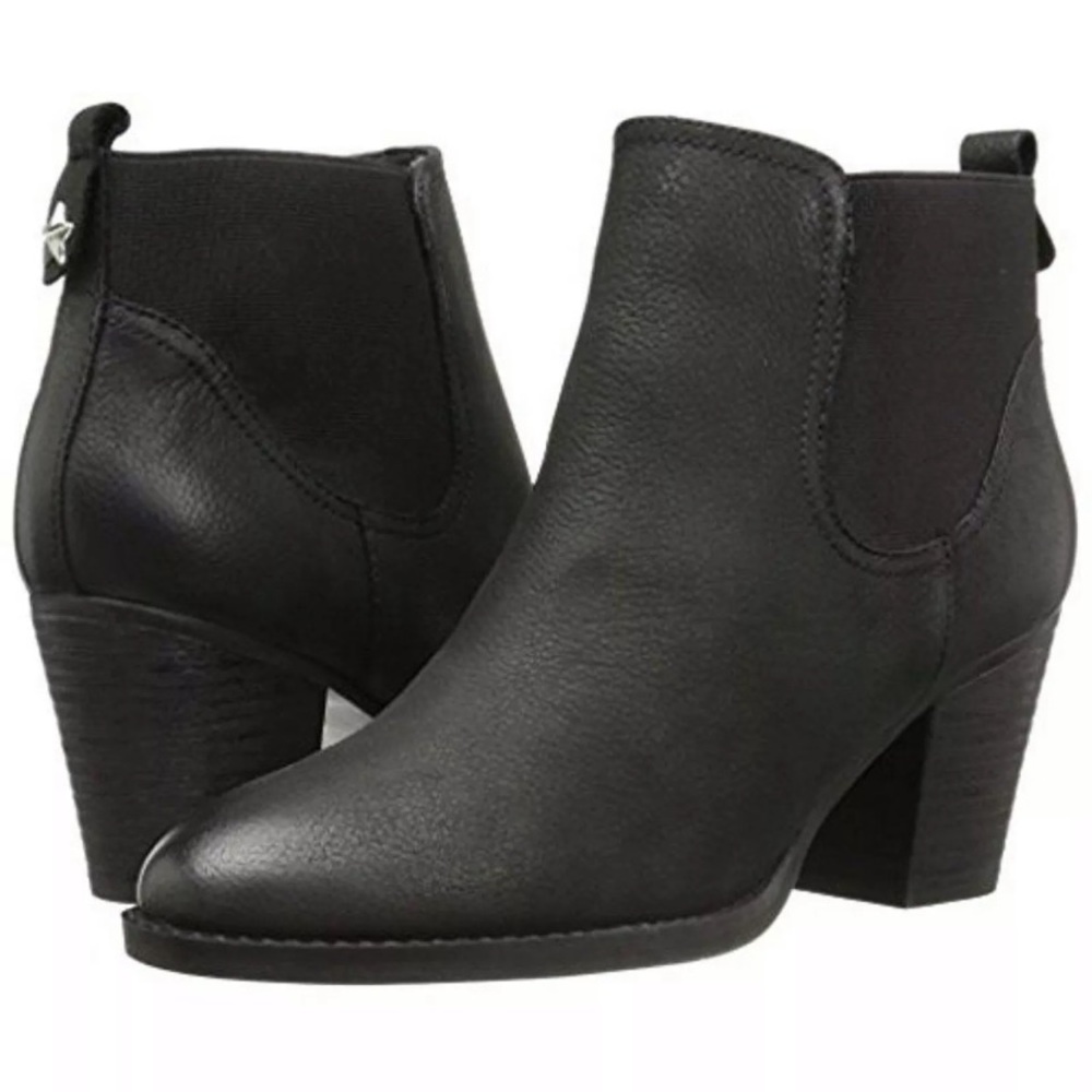 Steve Madden Repell Leather Block Heel Star Studded Black Chelsea Boots